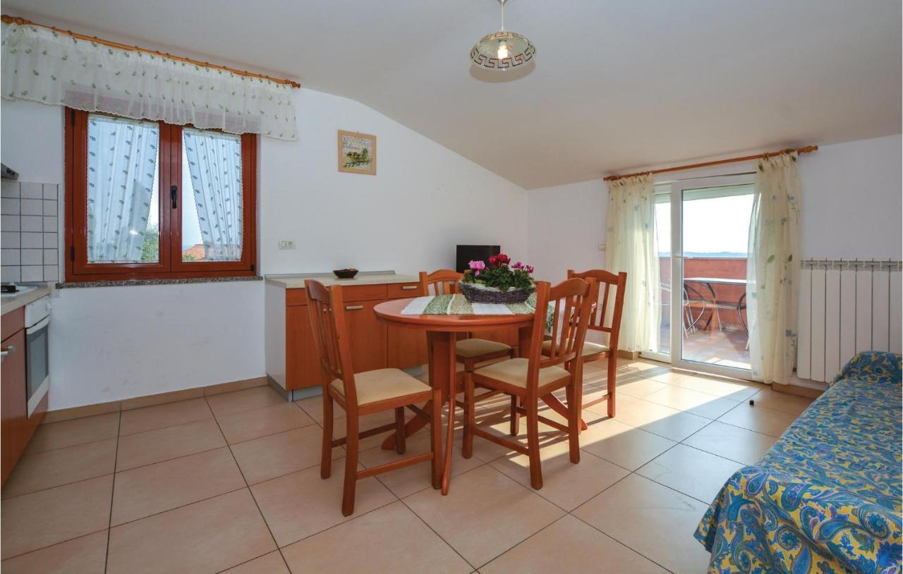 2 Bedroom Amazing Apartment In Portorož Exteriér fotografie
