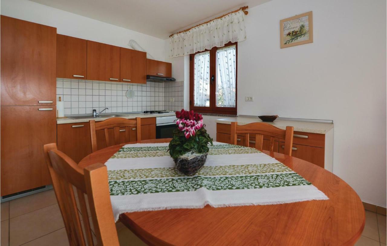 2 Bedroom Amazing Apartment In Portorož Exteriér fotografie